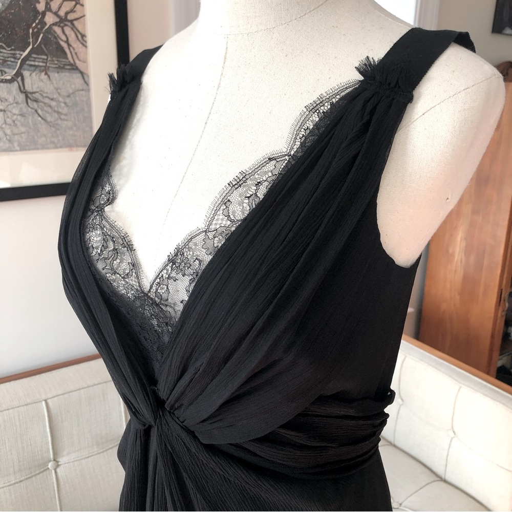 Elie Tahari Silk & Lace Dress — A Stunner!